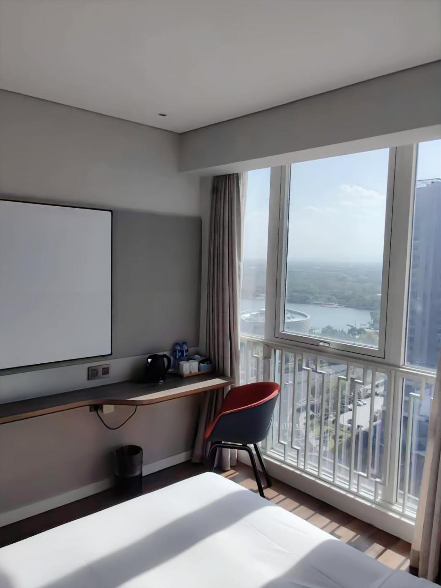 Holiday Inn Express Liyang Huafu By Ihg Ngoại thất bức ảnh